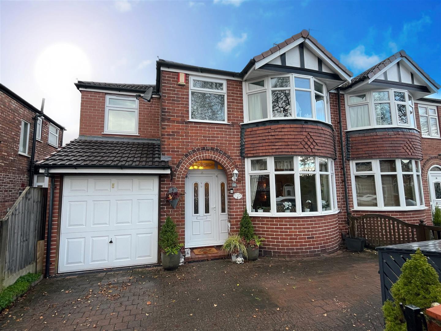 Farley Road, Sale